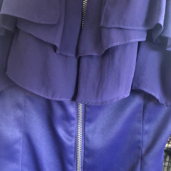 BCBG front Zipper ruffle dress - Picture 5 of 8